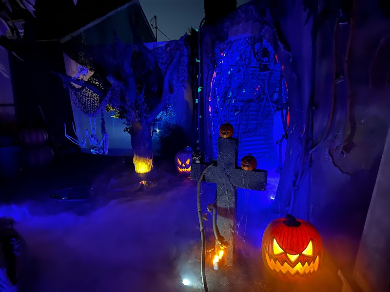 Spooky Hollows