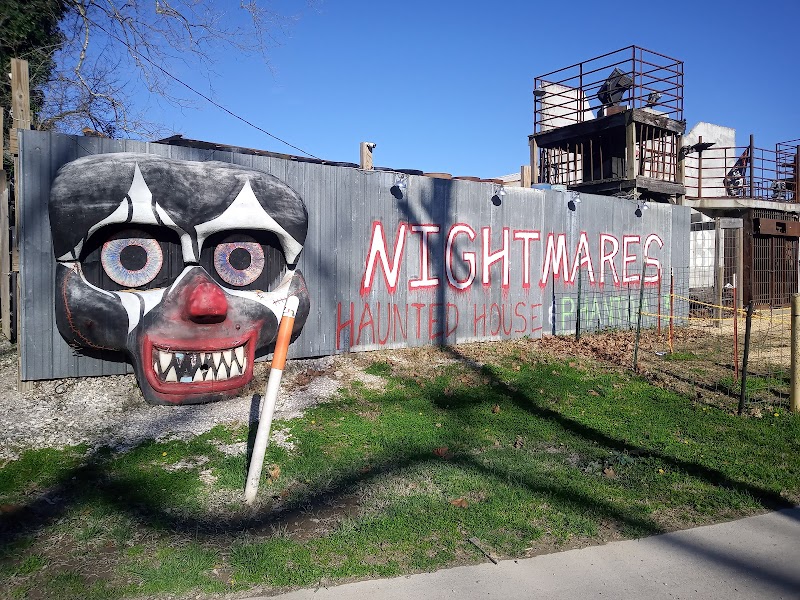 Frightliners Haunted House"