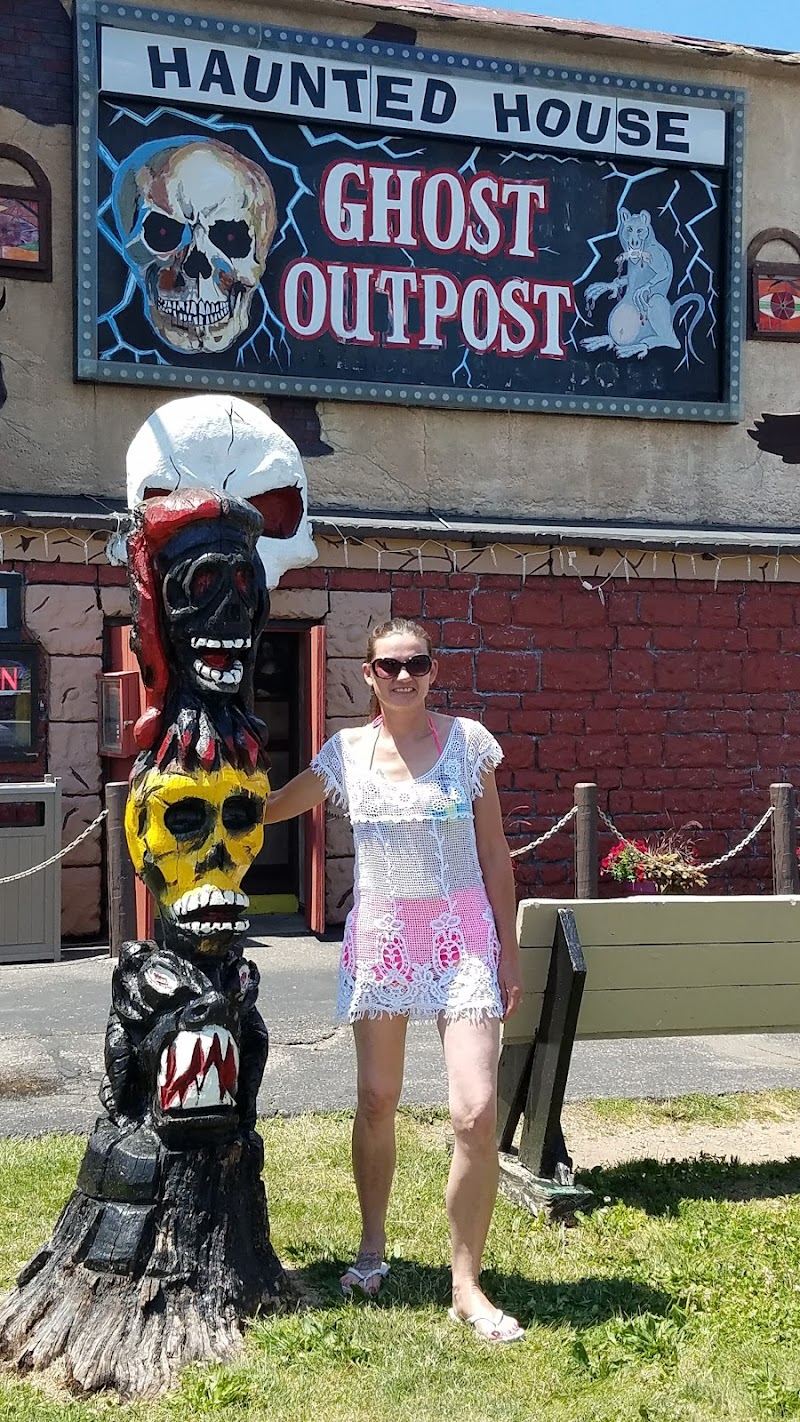 Ghost Outpost Haunted House - Wisconsin ...