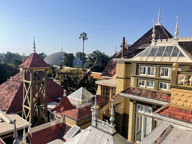 Winchester Mystery House