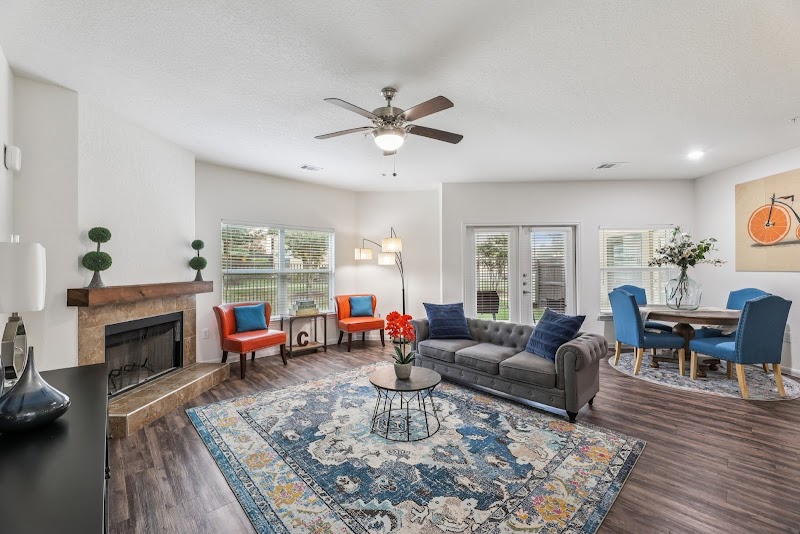 Creekside Manor TX