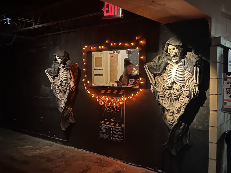 6 Haunted House Experiences That'll Give You a Good ...