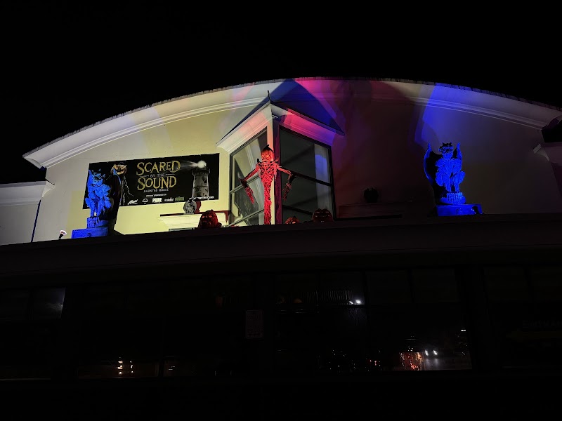 6 Haunted House Experiences That'll Give You a Good ...
