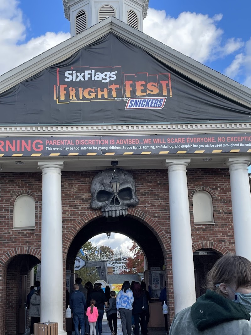 Fright Fest at Six Flags New England - Massachusetts ...