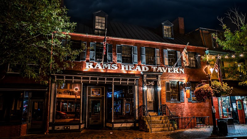Ghost Tours & Haunted Attractions