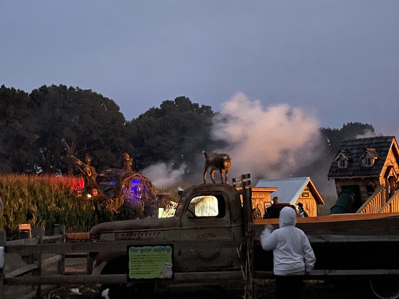 Ravenwood Haunted Farm"