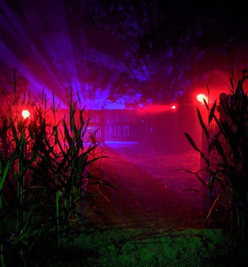 Sinister Tombs Haunted House Reviews - Eastview, KY