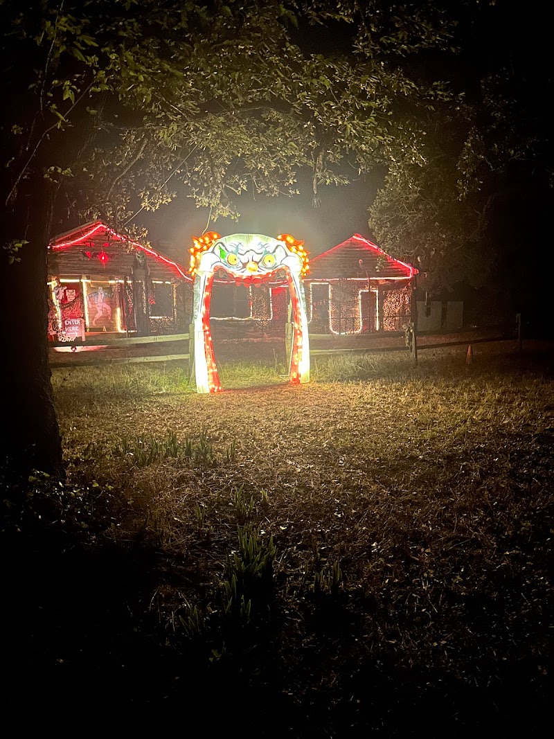 Lone Grove Haunted House - Oklahoma