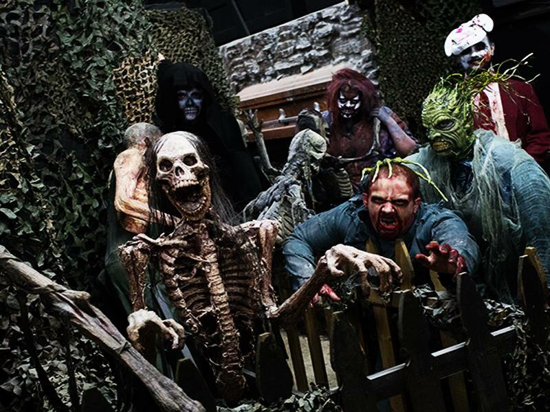 Ghostly Manor Thrill Center - Lake EERIE Fearfest