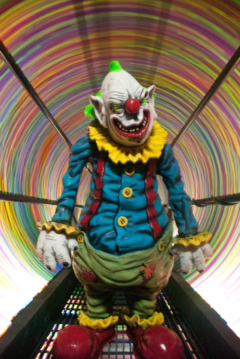 Haunted House in Dallas Texas Strangling Brothers ...
