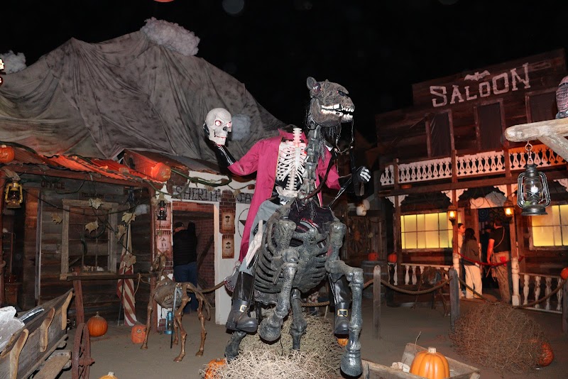 Fright Nights" - Haunted Houses in California