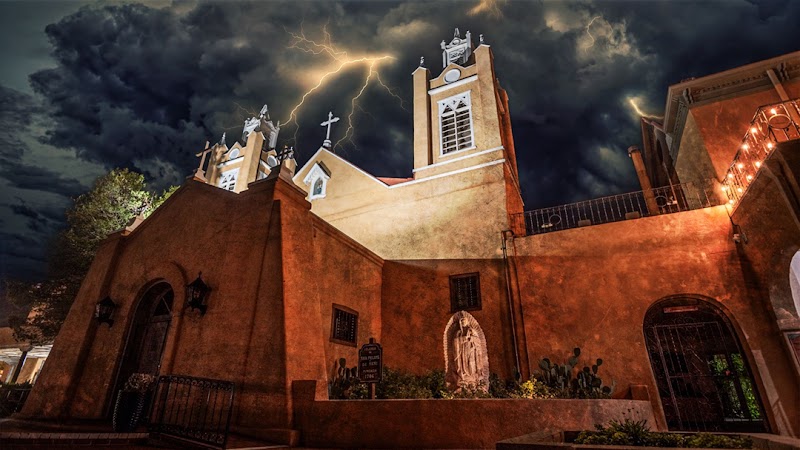 Haunted House in Albuquerque New Mexico NM Realm of ...