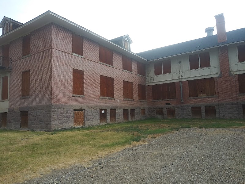 Haunted Mansions of Albion