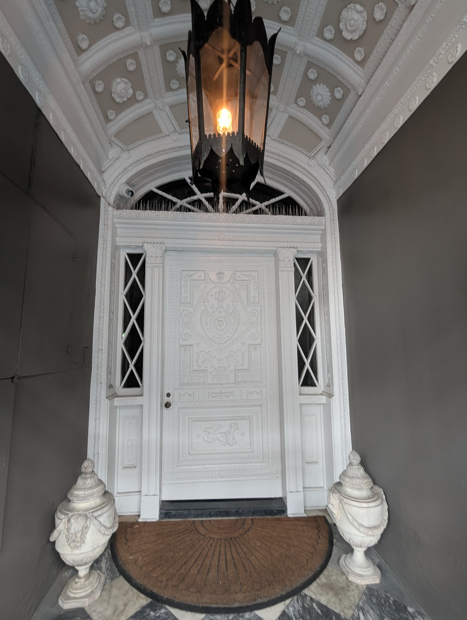 LaLaurie Mansion, NOLA' Most Haunted Home